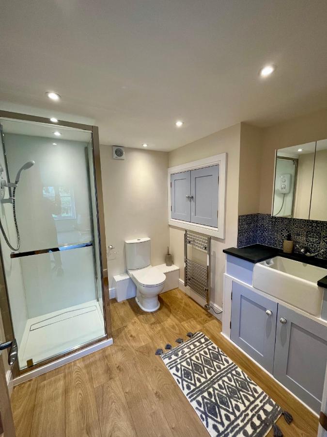 The Billiard Room - Cosy Country Retreat Abergavenny Buitenkant foto
